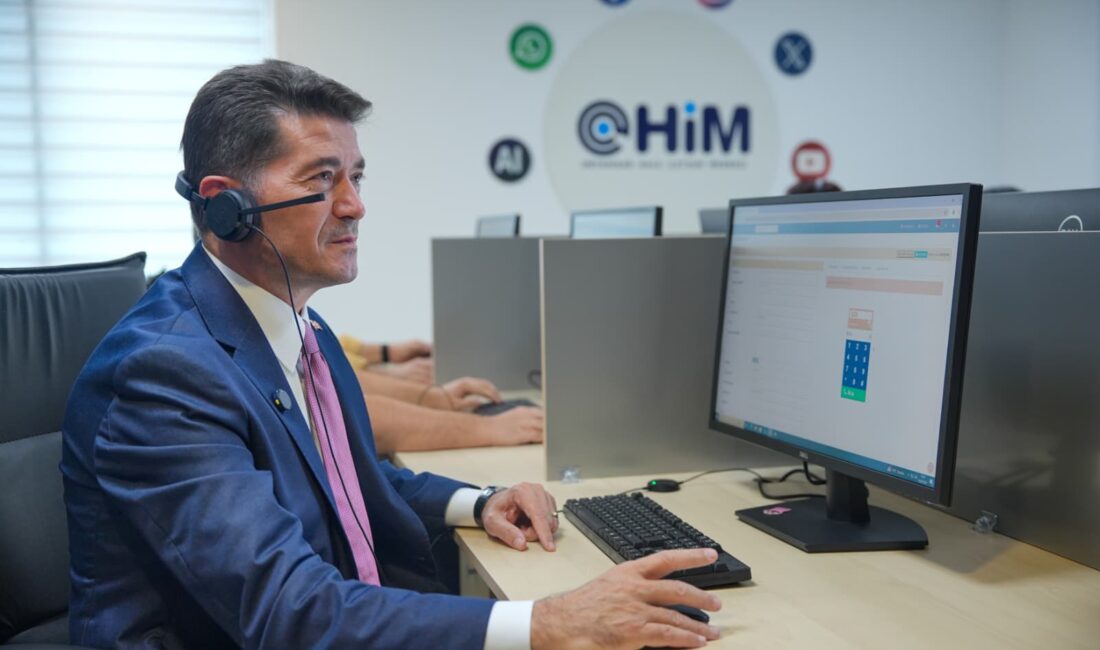 Ortahisar Belediye Başkanı Ahmet Kaya, Ortahisar Halk İletişim Merkezi’ni (OHİM)