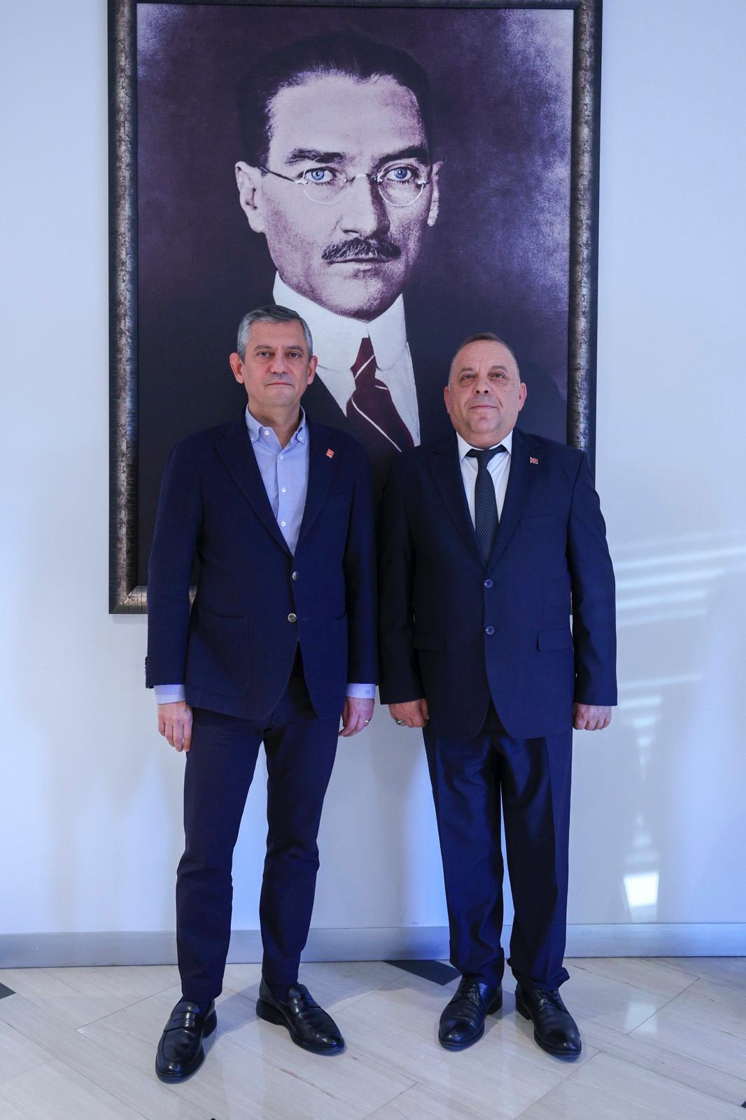 Bozdoğan Belediye Başkanı Mustafa Galip Özel, Genel Başkan Özgür Özel