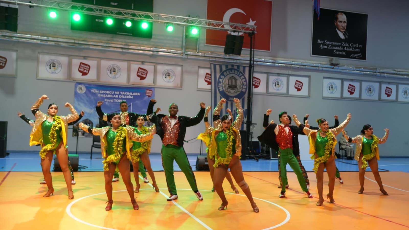 5. Milas Uluslararası Halk Oyunları Gecesi Coşkuyla Gerçekleşti Milas Belediyesi’nin