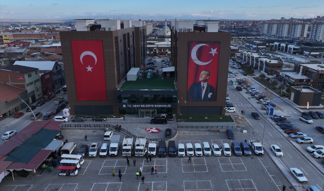 Uşak Altın Çağını Yaşıyor Uşak Belediyesi vatandaşların yaşam kalitesini artırmak,