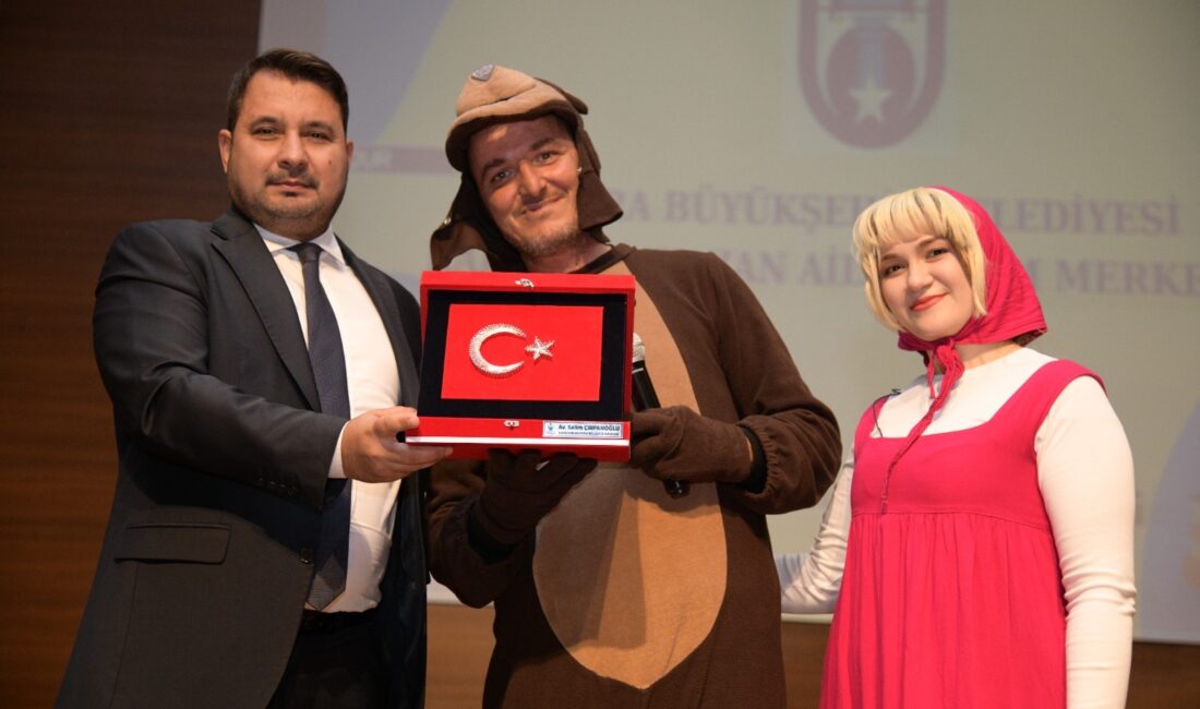 Kahramankazan’da “Sevimli Kahramanlar Yarışıyor” Tiyatrosu Miniklerle Buluştu Kahramankazan Belediyesi, çocuklara
