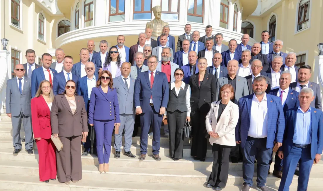 Edirne Belediyesi, 19 Ekim Muhtarlar Günü dolayısıyla Atatürk Kültür Merkezi