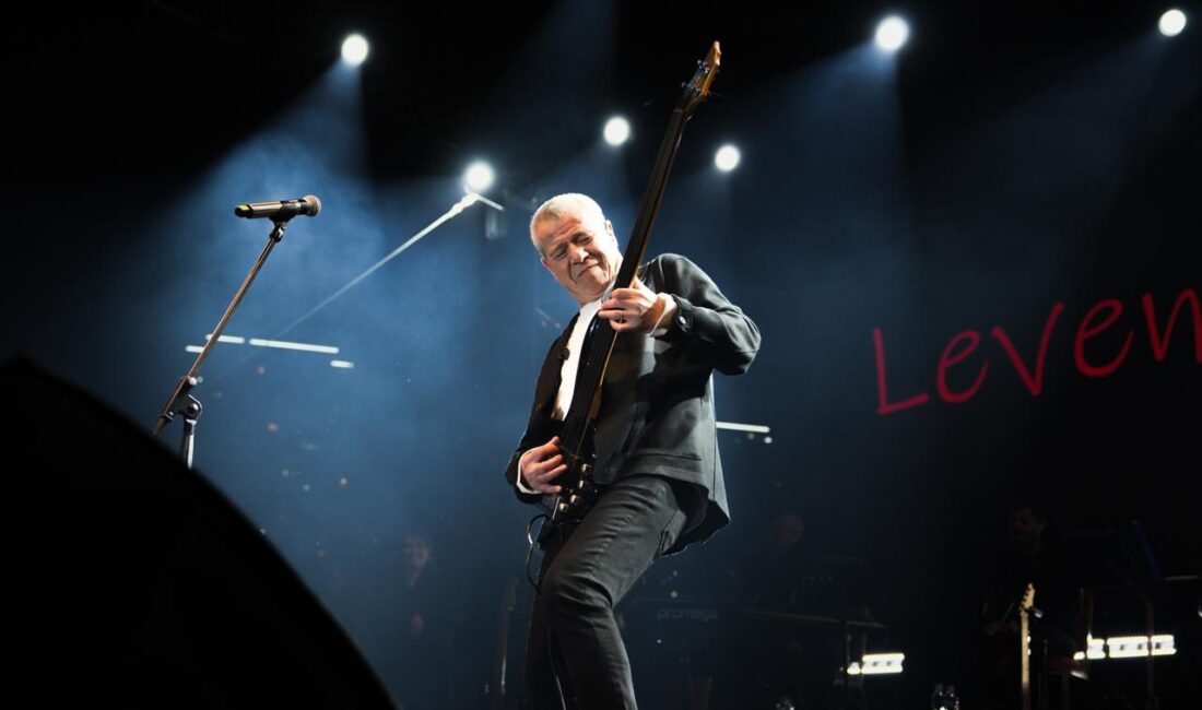 29 Ekim Cumhuriyet Bayramı’nın Coşkusu Levent Yüksel Konseri İle Doyasıya