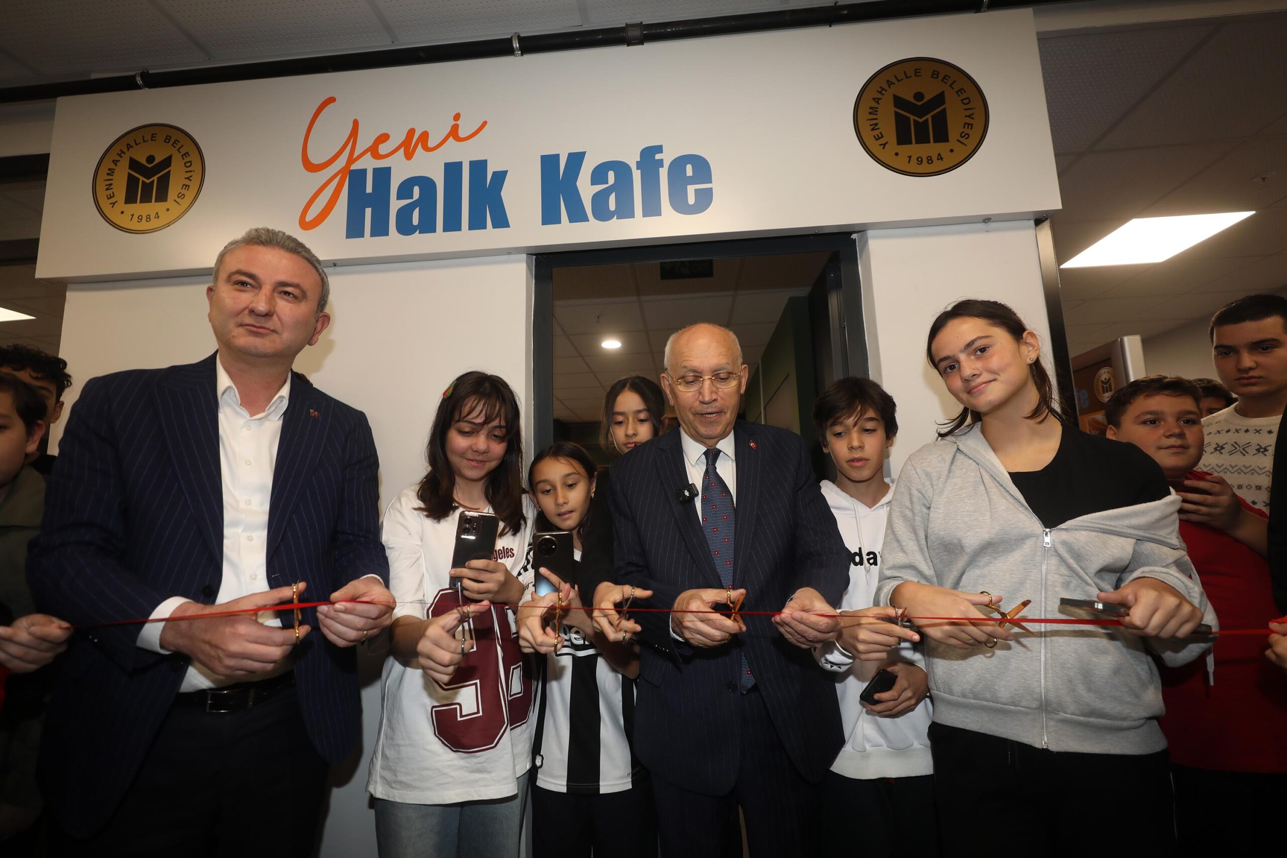 Yeni Halk Kafe Cumhuriyet Akademisi’nde Açıldı Yenimahalle Belediyesi’nin sosyal belediyecilik