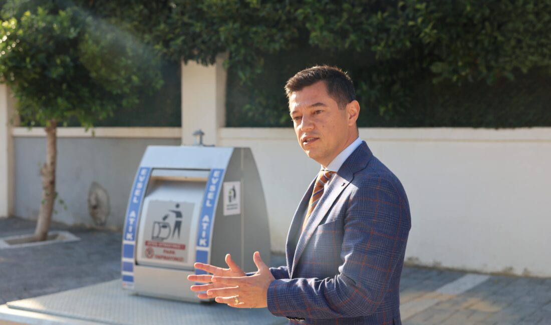 Marmaris Belediyesi’nden Çevreci Adım Marmaris Belediyesi, ilçede ilk kez yeraltı çöp konteyneri sistemini uygulamaya