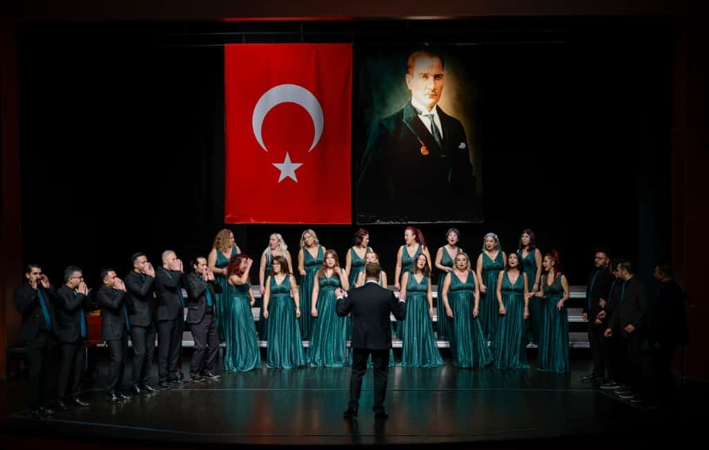Yenişehir Belediyesi’nden Coşkulu Cumhuriyet Konseri Yenişehir Belediyesi’nden Coşkulu Cumhuriyet Konseri Yenişehir Belediyesi, 29 Ekim Cumhuriyet