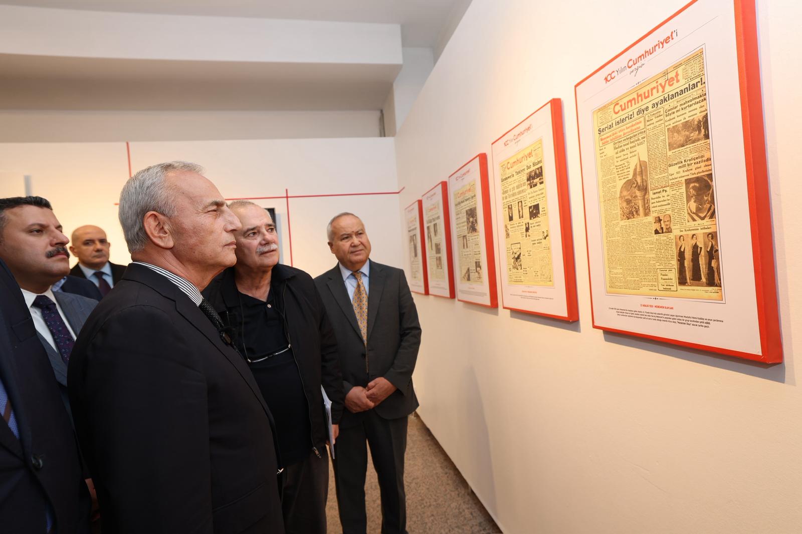 “100 Yılın Tanığı: Cumhuriyet” Sergisi Sefaköy Galeri Küp’te Küçükçekmece Belediyesi,