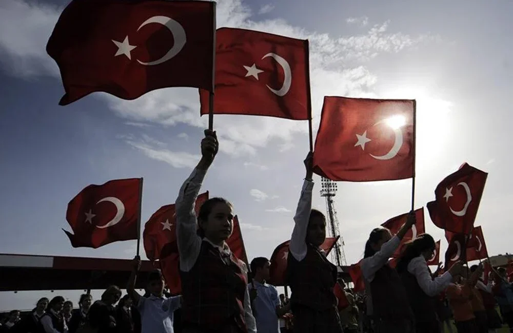 Derince’de Cumhuriyet Coşkusu 29 Ekim Cumhuriyet Bayramı’nın coşkuyla kutlanacağı Derince’de