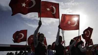 Derince’de Cumhuriyet Coşkusu 29 Ekim Cumhuriyet Bayramı’nın coşkuyla kutlanacağı Derince’de