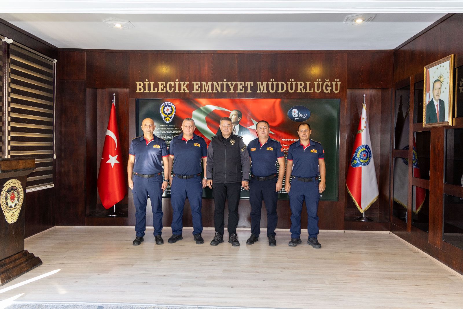Bilecik İtfaiyesinden Vali Faik Oktay Sözer ve Emniyet Müdürü Gökalp
