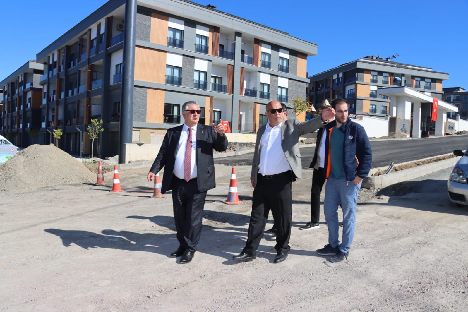 Yalova Belediye Başkanı Mehmet Gürel, Mustafakemalpaşa Mahallesi’nde Çalışmaları İnceledi Yalova