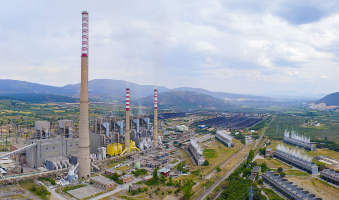 Soma Belediye Başkanı Sercan Okur: “Soma Kaderine Terk Edilemez; Emeğimize, Geleceğimize Sahip Çıkıyoruz” Soma Belediye Başkanı Sercan Okur: “Soma Kaderine Terk Edilemez; Emeğimize,