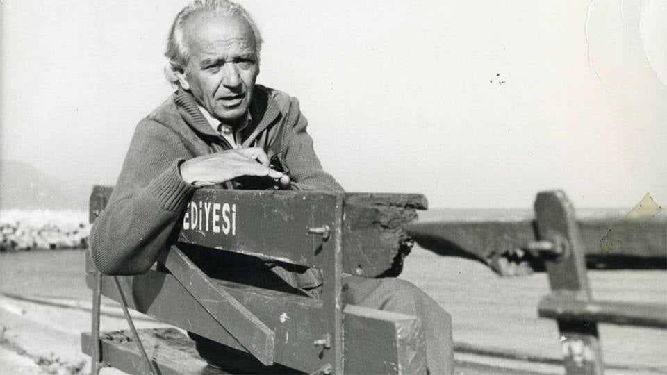 Rıfat Ilgaz’ın Dünyasına Oyunla Yolculuk Rıfat Ilgaz’ın Dünyasına Oyunla Yolculuk Nilüfer Belediyesi’nin “2025 Yılın Yazarı