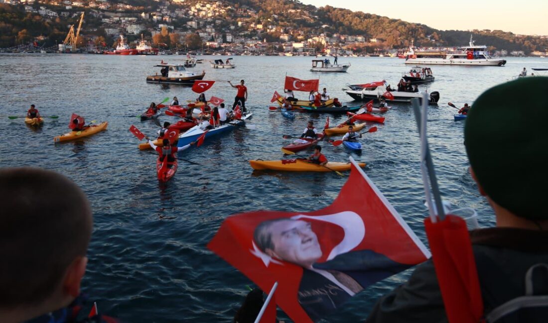 Sarıyer’de Cumhuriyet’in 102. yılı büyük bir coşkuyla kutlandı. Fener alayıyla