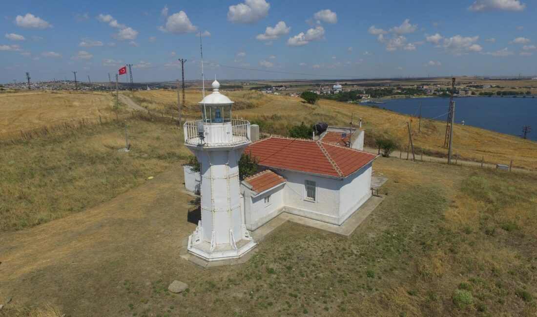 Marmaraereğlisi, Cumhuriyetin 102. Yılında Tarihle Buluşuyor Cumhuriyetimizin 102. yıl dönümünde Marmaraereğlisi, büyük bir heyecan ve gururla