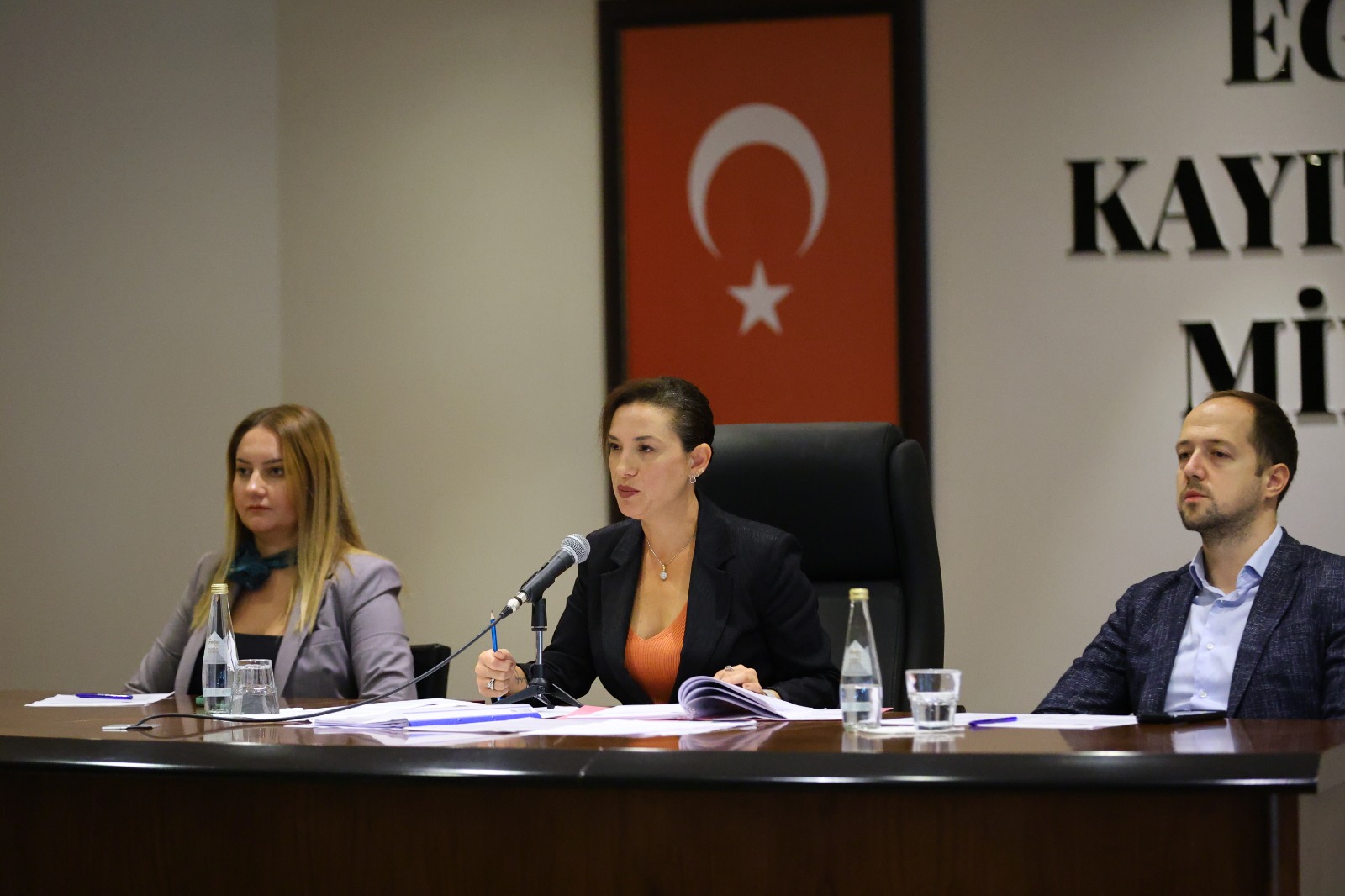 Mecliste Efes Otoparkı Tepkisi: “Bu Topraklar Lime Lime Elimizden Alınıyor”