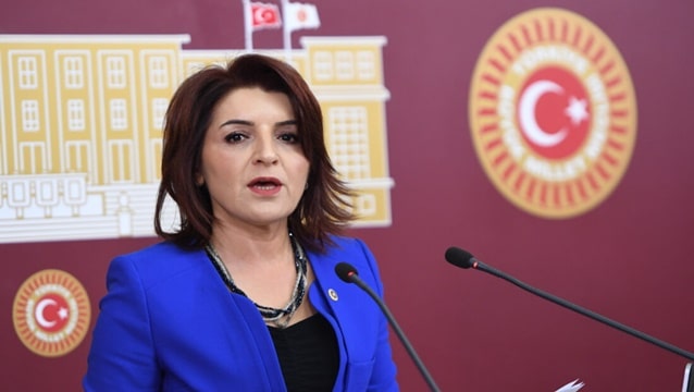 Gülcan Kış: 23 Yılda Yediniz, İçtiniz; Hesabı Vatandaşa Ödetiyorsunuz! Gülcan Kış: 23 Yılda Yediniz, İçtiniz; Hesabı Vatandaşa Ödetiyorsunuz! CHP