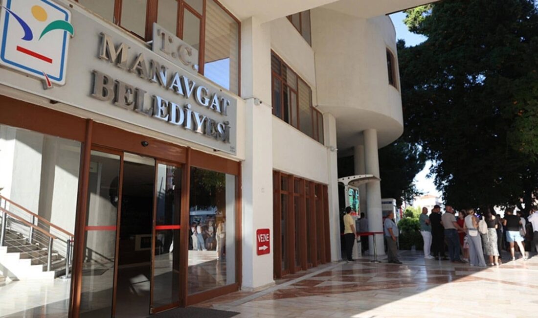 Manavgat Belediyesi Soruşturmasında Yeni Dalga: 6 İlde Eş Zamanlı Operasyon, 24 Gözaltı! Manavgat Belediyesi Soruşturmasında Yeni Dalga: 6 İlde Eş Zamanlı Operasyon,