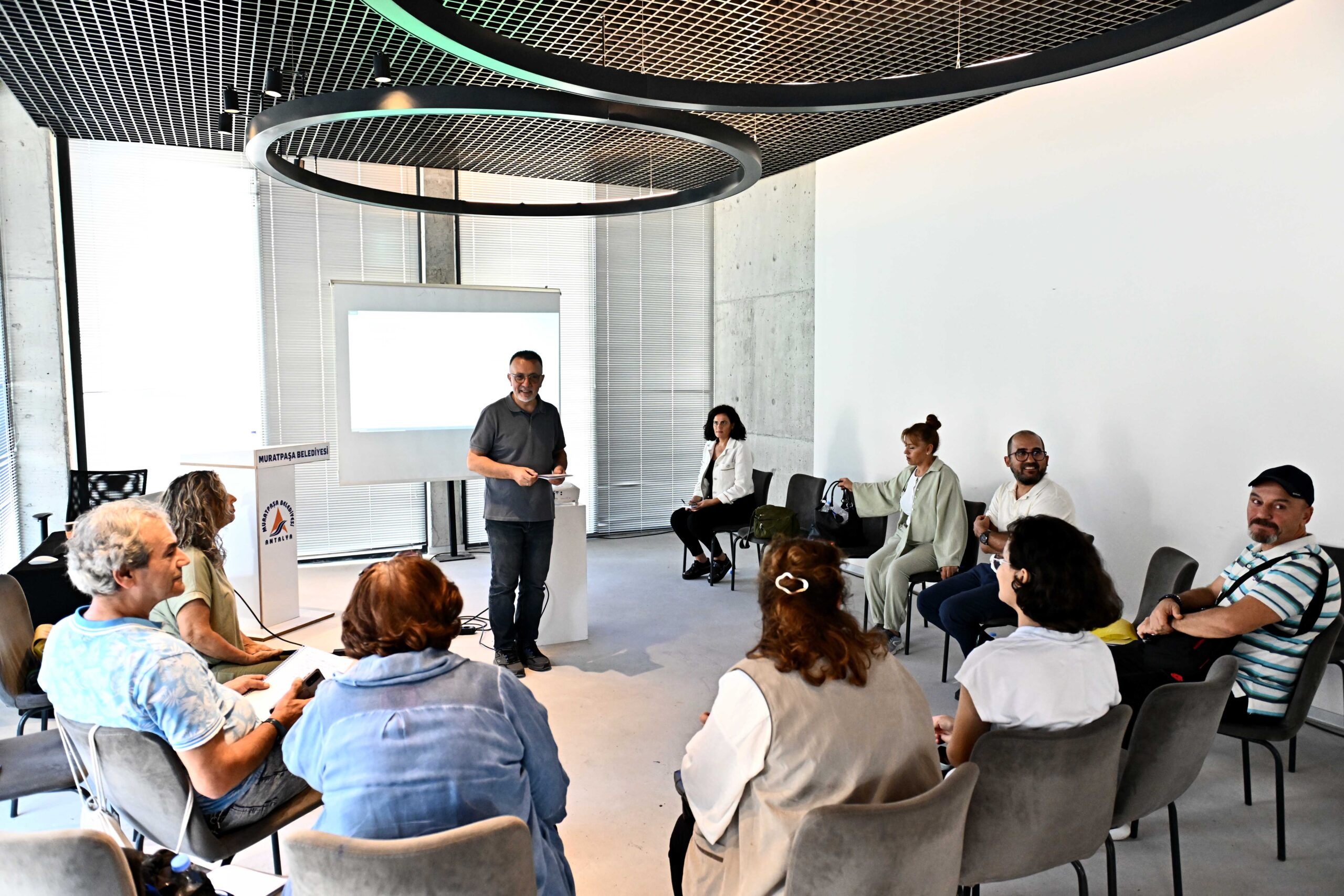 Muratpaşa Öykü ve Şiir Atölyeleri Sona Erdi Antalya Muratpaşa Belediyesi