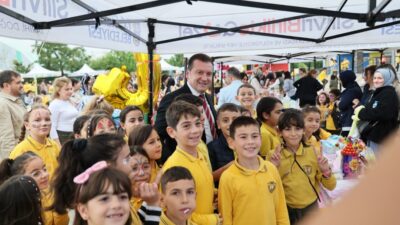 Silivri Belediye Başkanı Bora Balcıoğlu, Sevim Avni Çoğal İlkokulu’nda Kermese
