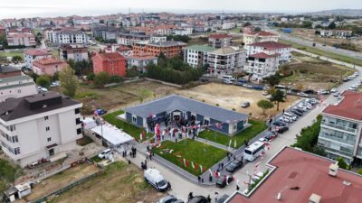 Selimpaşa’da Asef Çoban Taziye Evi Açıldı Silivri Belediyesi, Selimpaşa Mahallesi’nde Asef Çoban Taziye Evi’nin açılışını gerçekleştirdi.