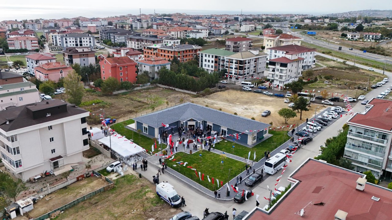 Silivri Belediyesi, Selimpaşa Mahallesi’nde Asef Çoban Taziye Evi’nin açılışını gerçekleştirdi.