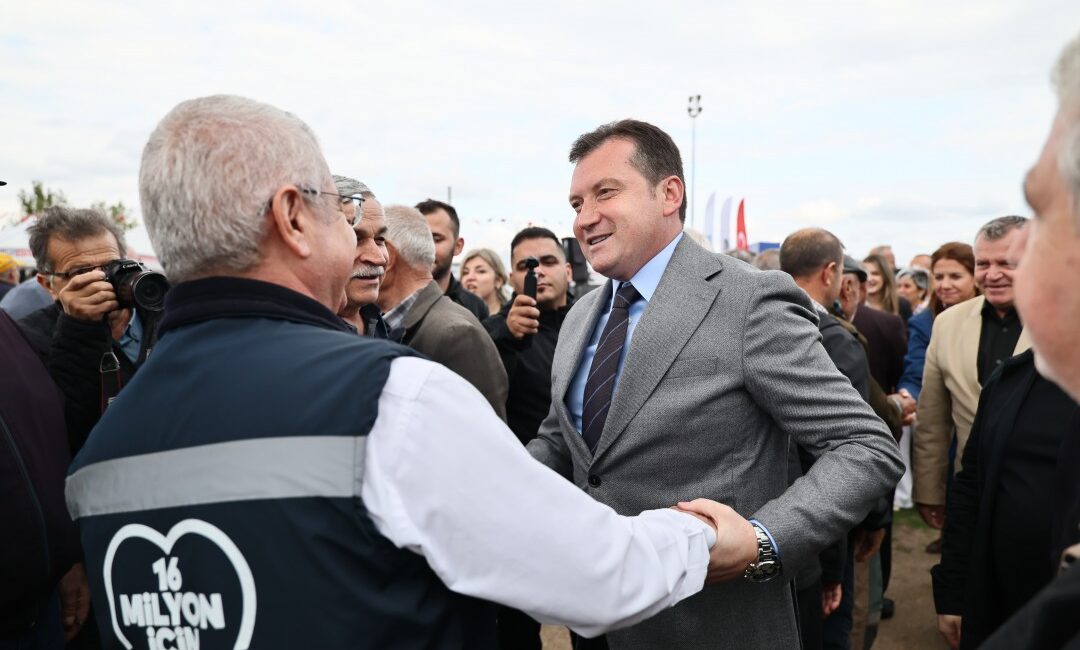 Silivri Belediyesi’nden Çiftçilere Sertifikalı Buğday Tohumu Desteği  Silivri Belediyesi, tarımsal