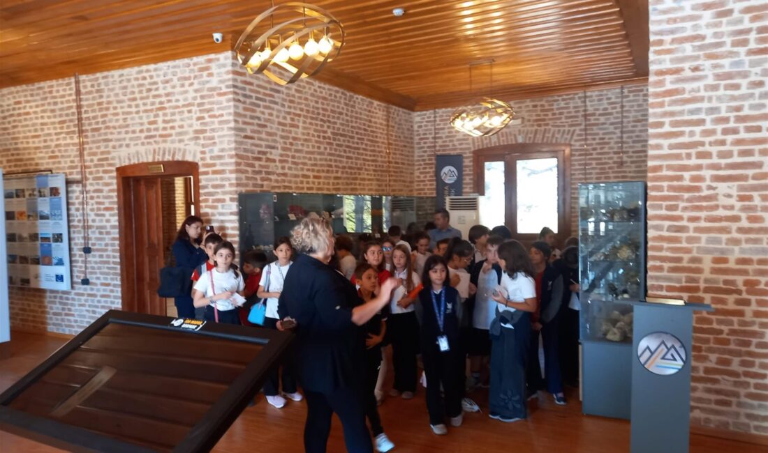 Yaşayan Müzeler Ziyaretçilerini Ağırlıyor Yaşayan Müzeler Ziyaretçilerini Ağırlıyor Temeli; Gazi Mustafa Atatürk’ün isteği üzerine