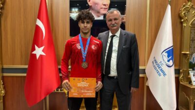 Yunusemre Belediye Başkanı Semih Balaban, ulusal ve uluslararası müsabakalarda başarılar