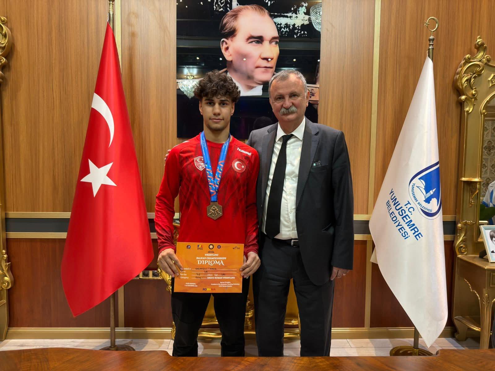 Yunusemre Belediye Başkanı Semih Balaban, ulusal ve uluslararası müsabakalarda başarılar