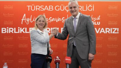 TÜRSAB’DA BÜYÜK BİRLİK: ÖZSAVAŞ VE HACIALİOĞLU AYNI ÇATIDA BULUŞTU TÜRSAB