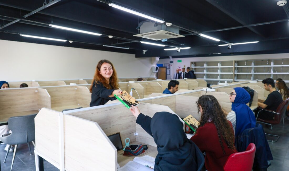 Yunusemre Belediye Başkanı Semih Balaban, 10 Kasım Atatürk'ü Anma Günü'nde