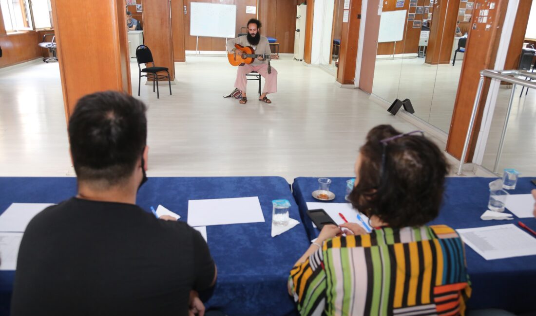 Odunpazarı Belediyesi Sokak Müzisyenlerini Arıyor Odunpazarı Belediyesi Sokak Müzisyenlerini Arıyor Odunpazarı Belediyesi, sokak müzisyenlerinin sanatlarını