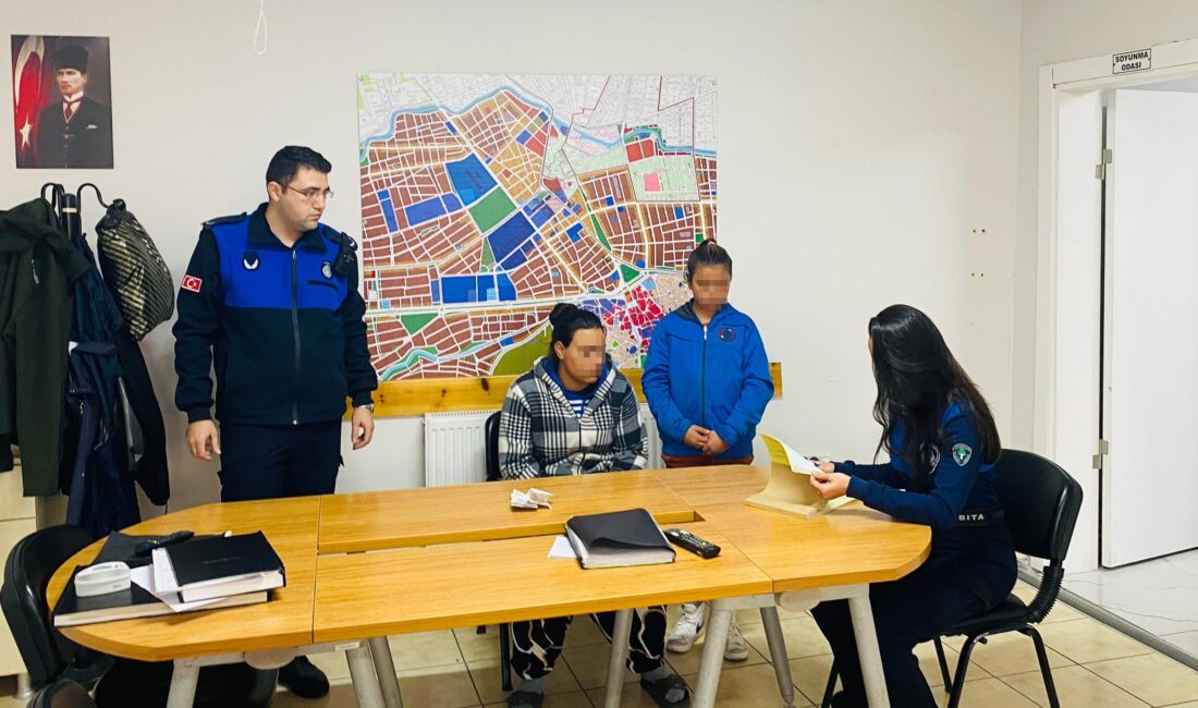 Odunpazarı Belediyesi Zabıta Ekipleri Tarafından Çocuğunu Dilendiren Kadın Yakalandı Odunpazarı Belediyesi Zabıta Ekipleri Tarafından Çocuğunu Dilendiren Kadın Yakalandı Odunpazarı