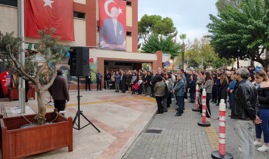 Efeler Belediyesi Ulu Önder Atatürk’ü Andı Efeler Belediyesi Ulu Önder Atatürk’ü Andı Ulu Önder Gazi Mustafa