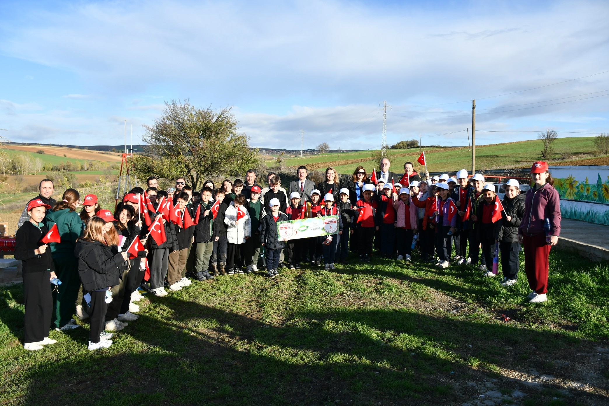 Malkara Belediye Başkanı Nergiz Karaağaçlı Öztürk’ten Fidan Dikimine Destek Pirinççeşme