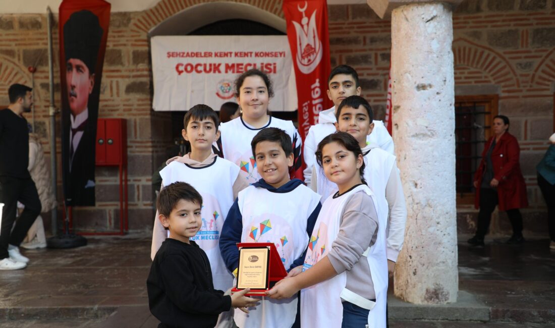 Şehzadeler Belediyesi ve Şehzadeler Kent Konseyi Çocuk Meclisi’nin Gizem Babacan