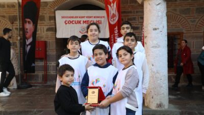 Şehzadeler Belediyesi ve Şehzadeler Kent Konseyi Çocuk Meclisi’nin Gizem Babacan