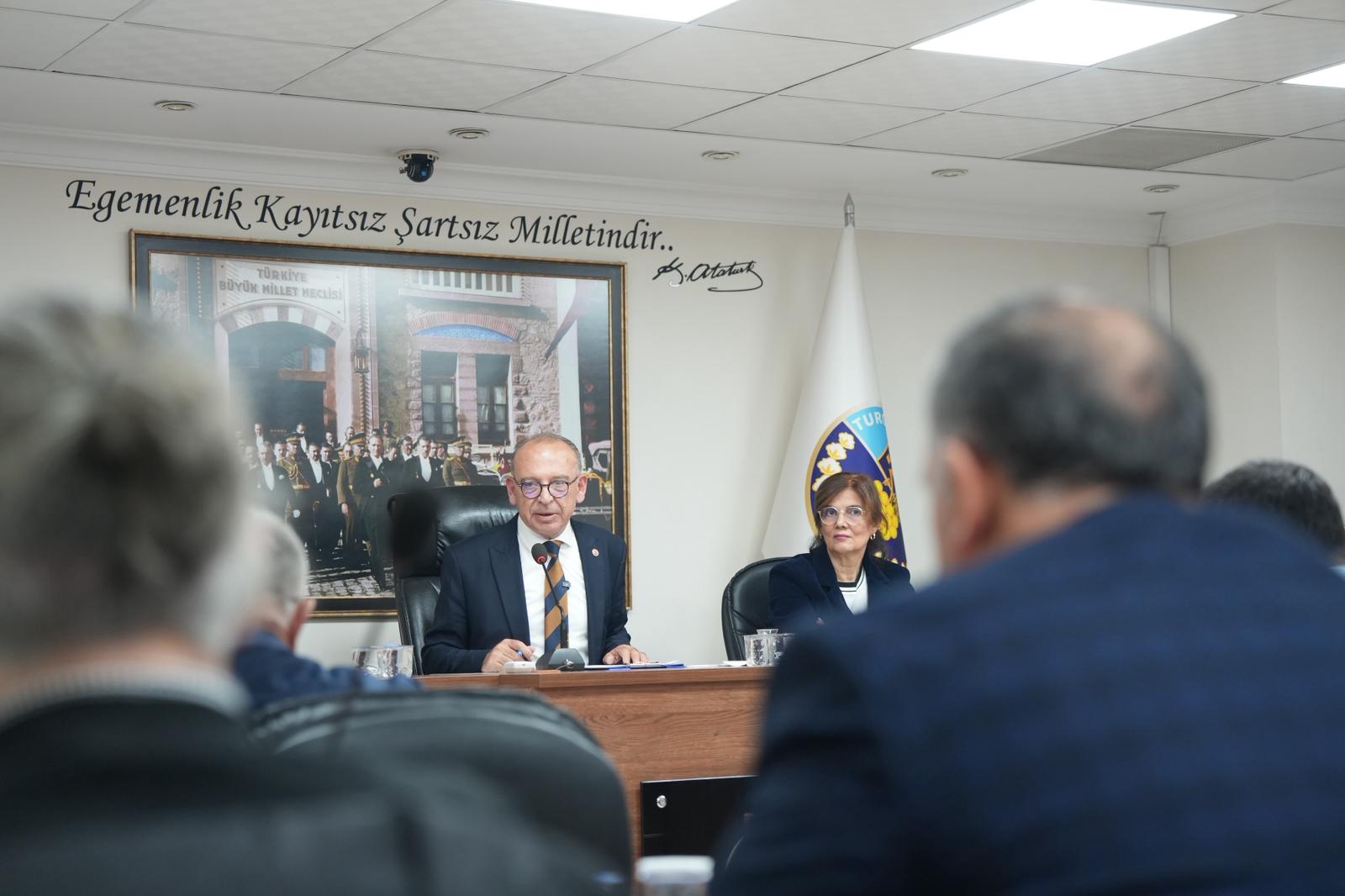 Çetin Akın’dan Turgutlu Halkına Duyarlılık Çağrısı: “Gerçek Hizmet, Gerçek İhtiyaç