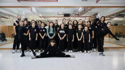 Osmangazi Belediyesi, düzenlediği dans kurslarıyla gençleri ritmin, sanatın ve hareketin
büyülü