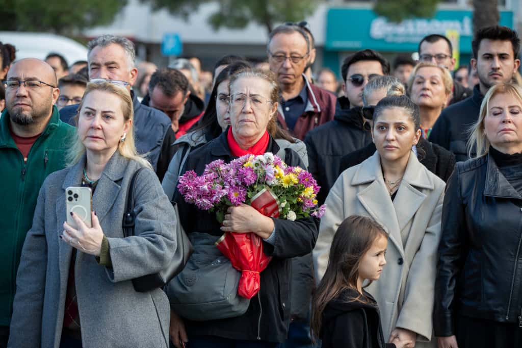 Ulu Önder Atatürk’ün aramızdan ayrılışının 87’nci yılında hayat durdu.