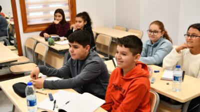 Mamak'ta eğitime destek atölyesi kayıtları başladı.