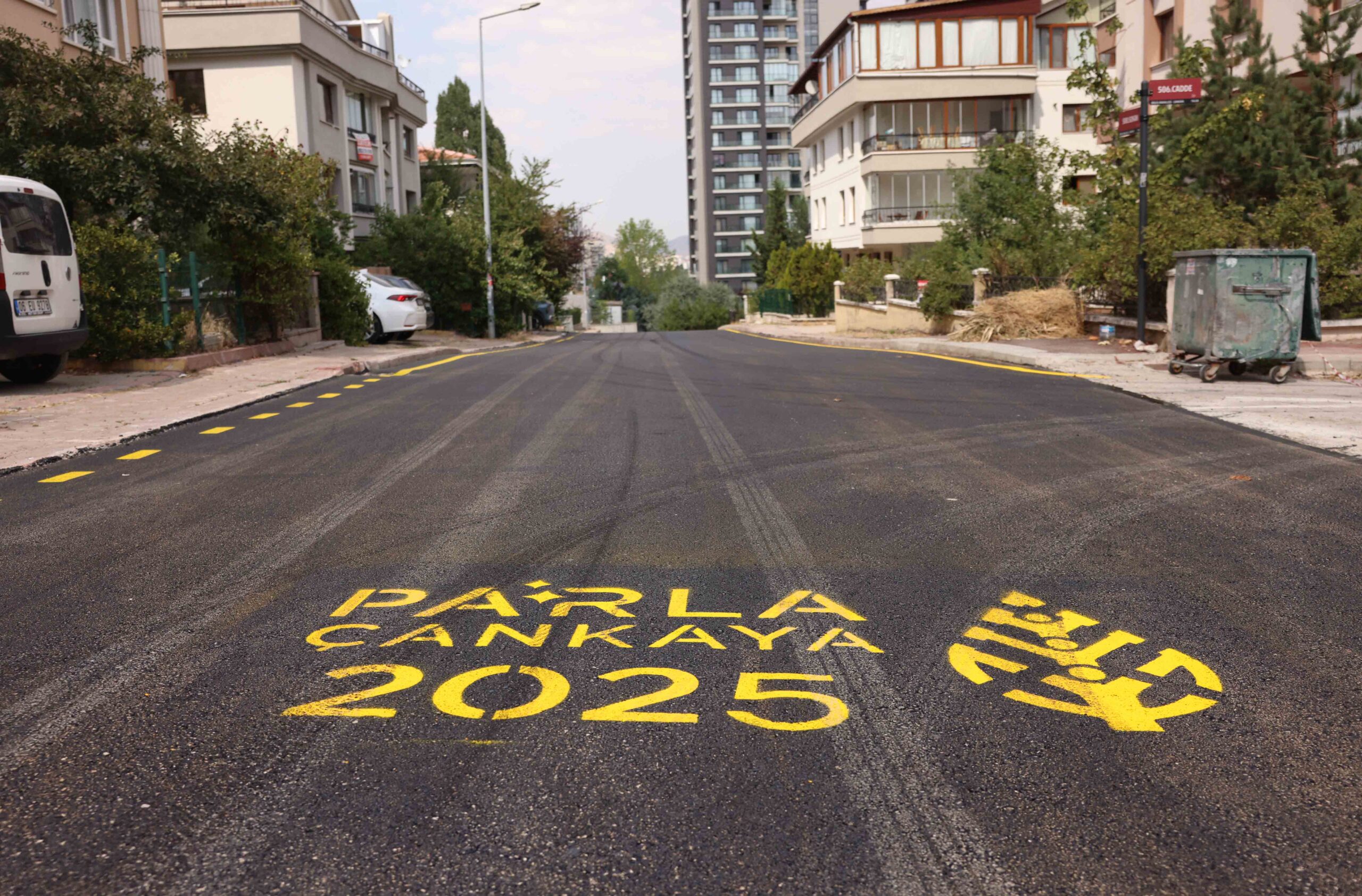 312 CADDE VE SOKAKTA TAM KAPLAMA ASFALT ÇALIŞMASI