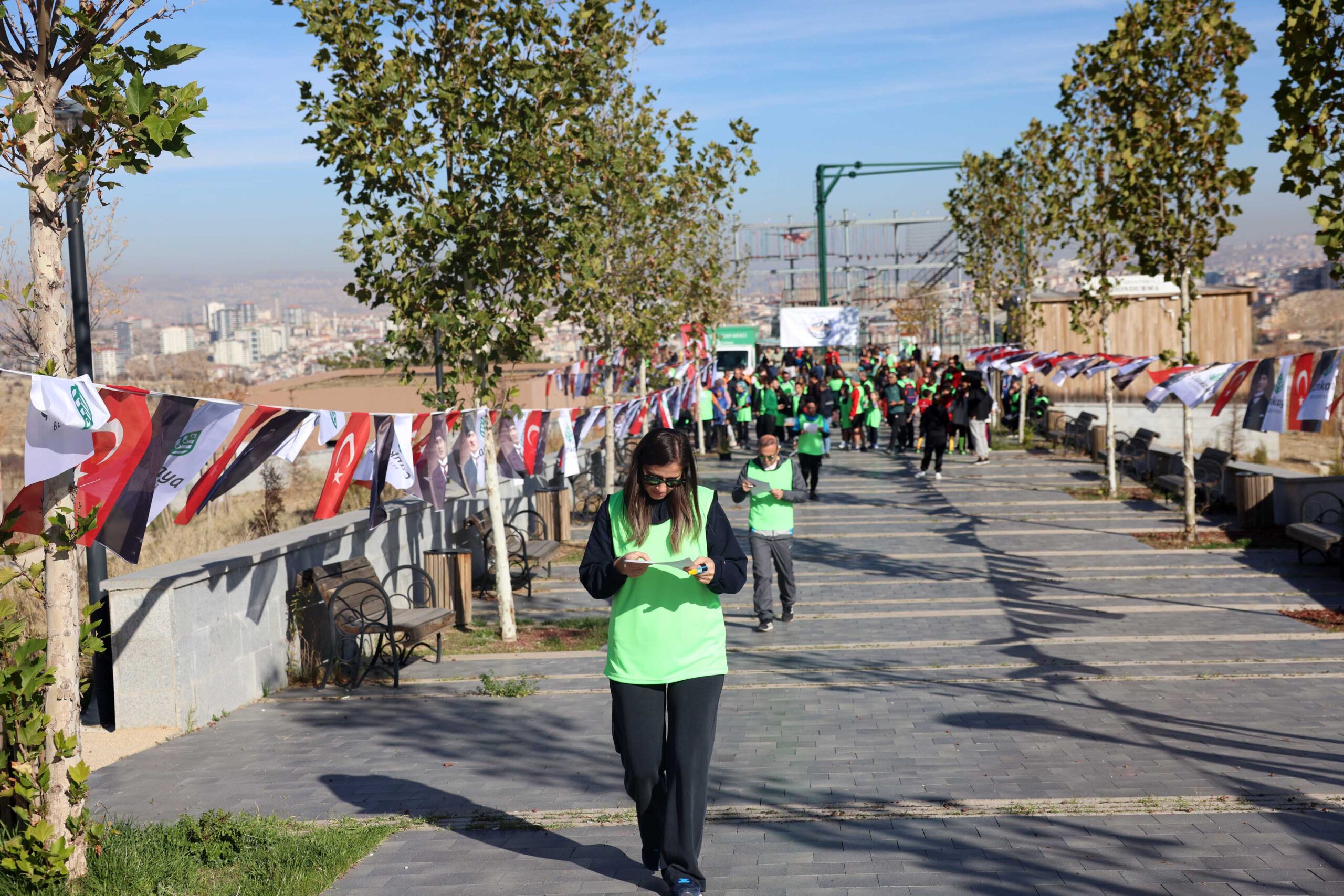 Çankaya Belediyesi, Cumhuriyet Bayramı kapsamında düzenlediği Ödüllü Oryantiring yarışmasında her