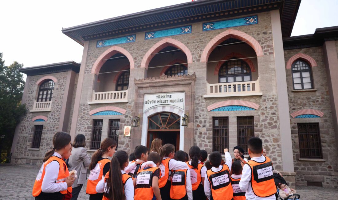 Çankayalı Çocuklar “Kentim Ve Haklarım” Gezisinde Buluştu Çankaya Belediyesi, dezavantajlı bölgelerden gelen çocukları "Kentim ve Haklarım" gezisinde