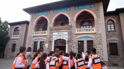 Çankaya Belediyesi, dezavantajlı bölgelerden gelen çocukları "Kentim ve Haklarım" gezisinde