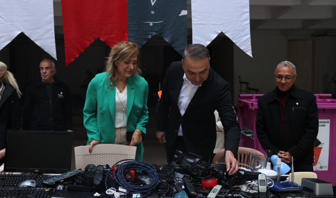 Çankaya’dan Geri Dönüşüme Katkı Belediyesi çalışanları, Avrupa Atık Azaltım Haftası