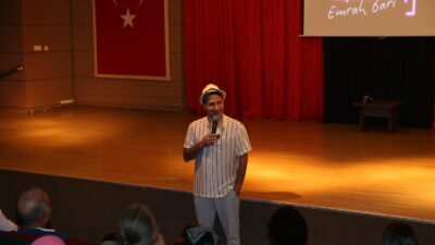 “Çiğli Komedi Akşamları” Öğretmenlere Neşeli Bir Gece Yaşattı Çiğli Belediyesi’nin