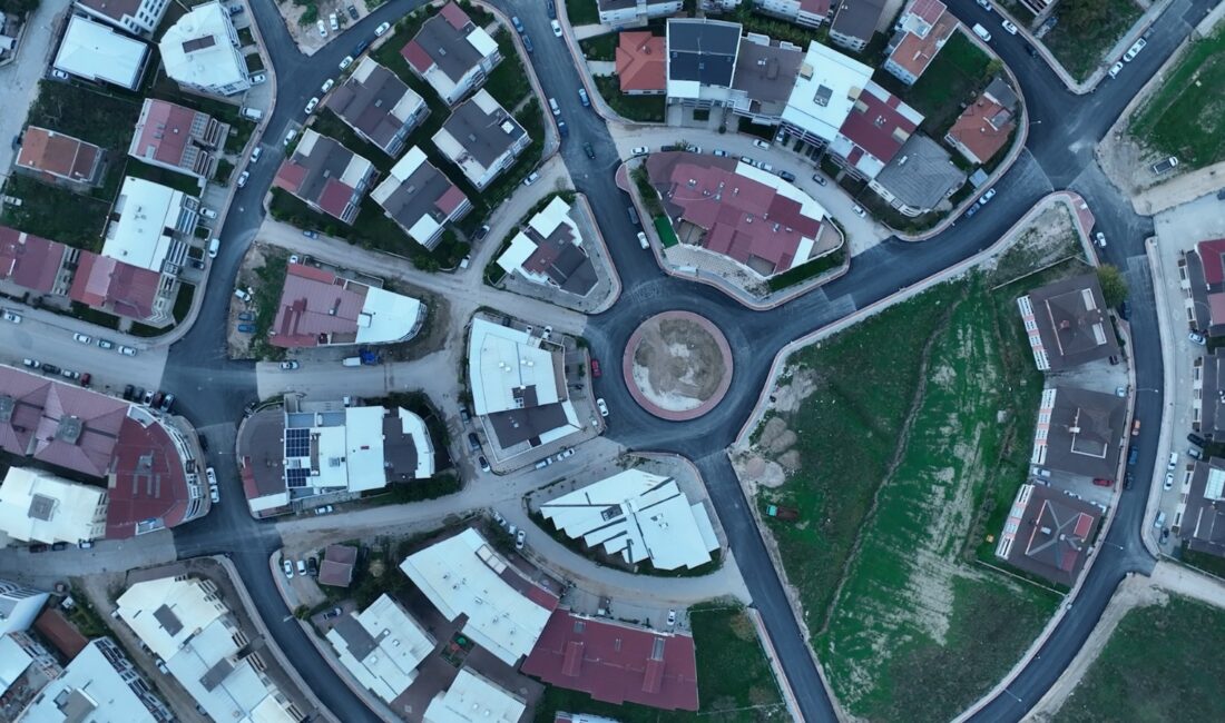 Mustafakemalpaşa’nın Ulaşımına Yapılan Önemli Yatırımlar Mustafakemalpaşa’nın Ulaşımına Yapılan Önemli Yatırımlar Bursa’da kent merkezinin yanı sıra