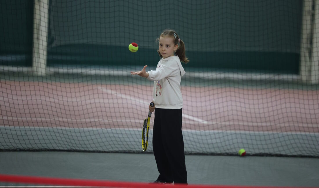 Bursa Kış Spor Okulları’nda Sertifika Heyecanı Bursa Büyükşehir Belediyesi’nin Kış